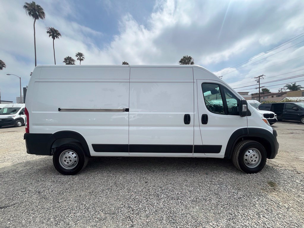 Used 2023 RAM ProMaster 2500 FWD image 5