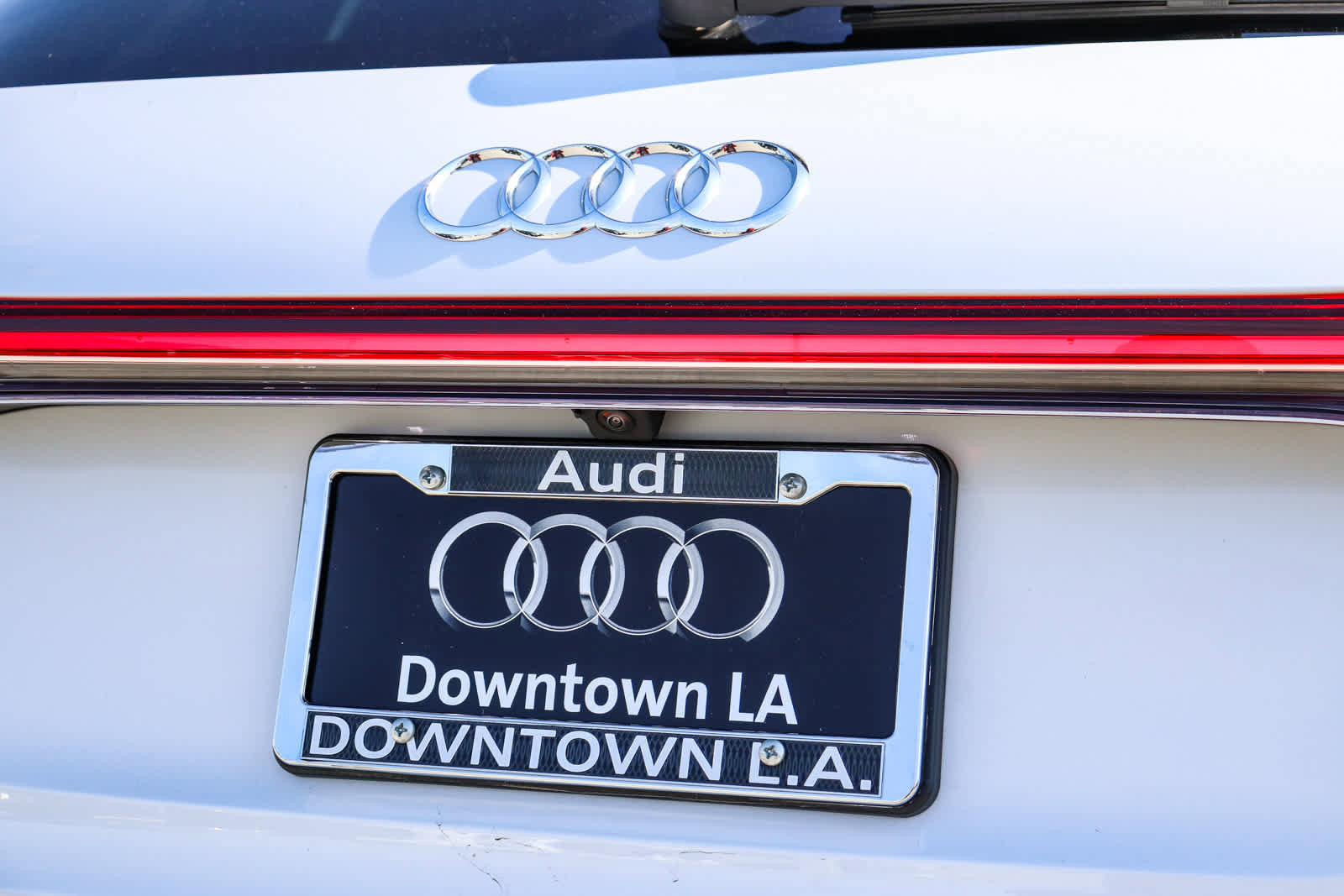 Used 2023 Audi Q4 e-tron Prestige image 11