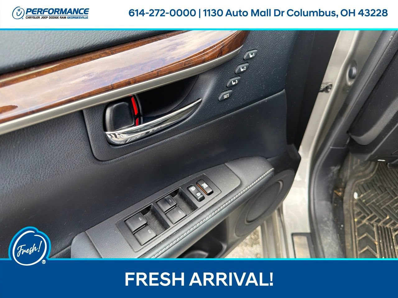 Used 2015 Lexus ES 350 w/ Premium Package FWD image 17
