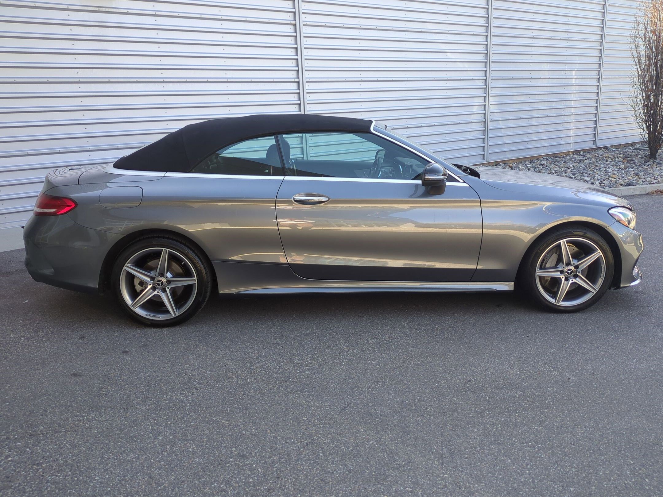 Used 2018 Mercedes-Benz C 300 4MATIC Cabriolet image 2