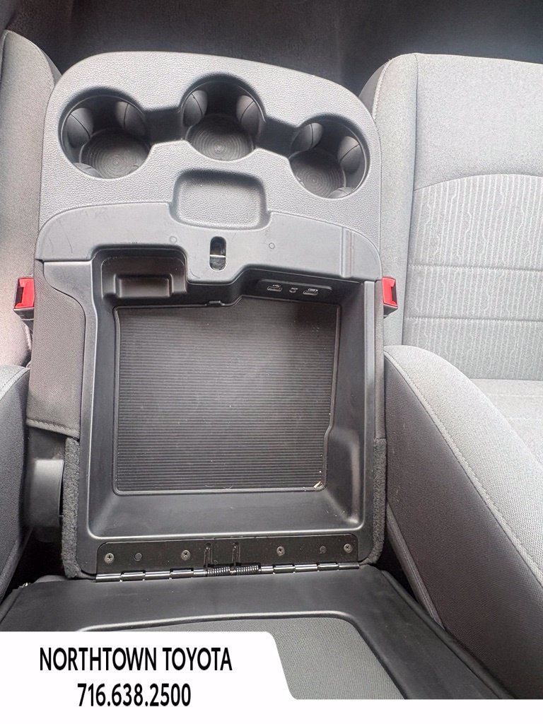 Used 2024 RAM 1500 Classic SLT RWD image 21