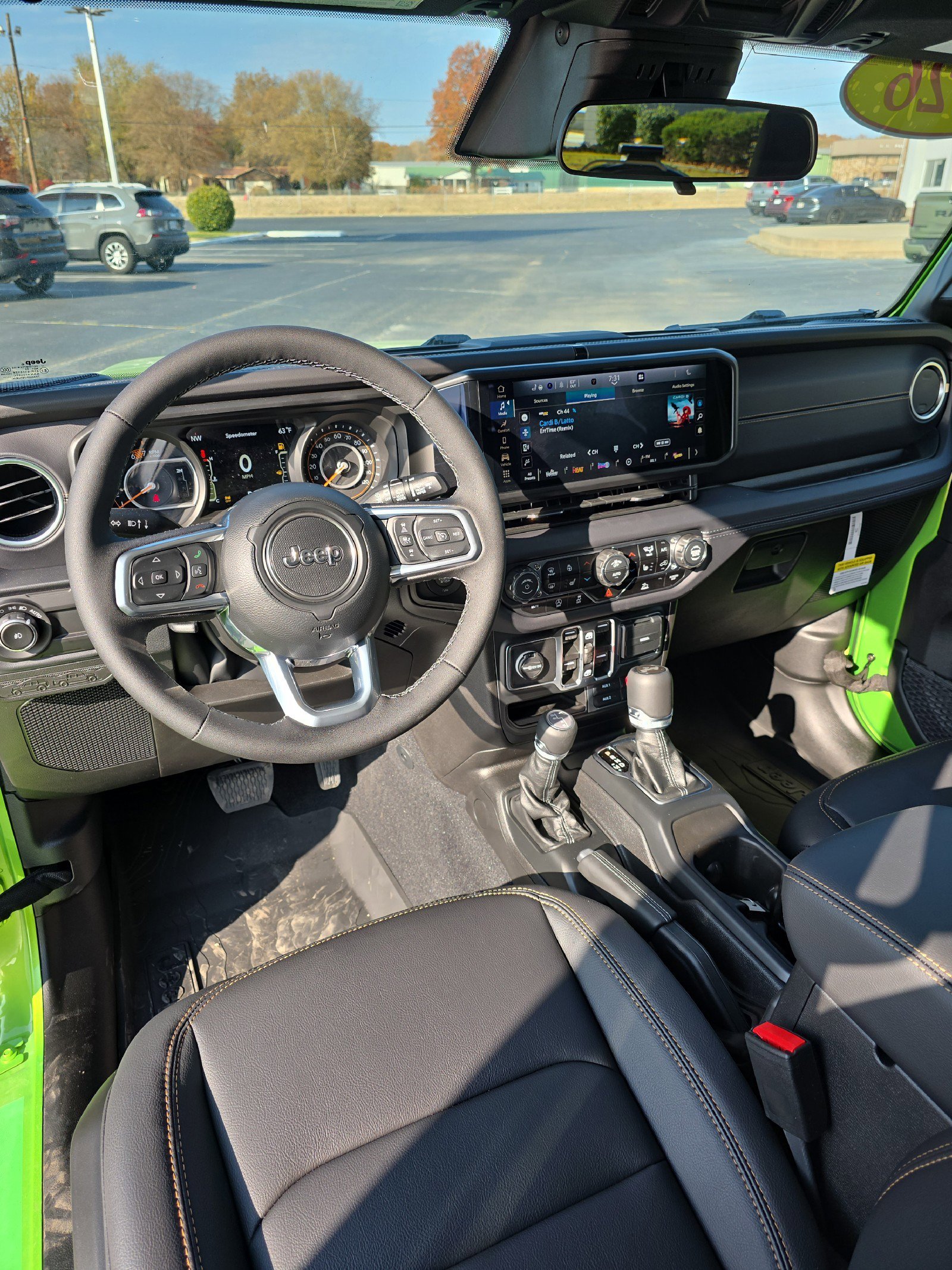 New 2026 Jeep Wrangler Unlimited Sahara AWD/4WD image 17