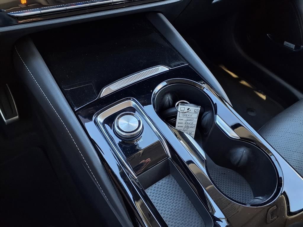 Certified 2025 Buick Envision Sport Touring image 10