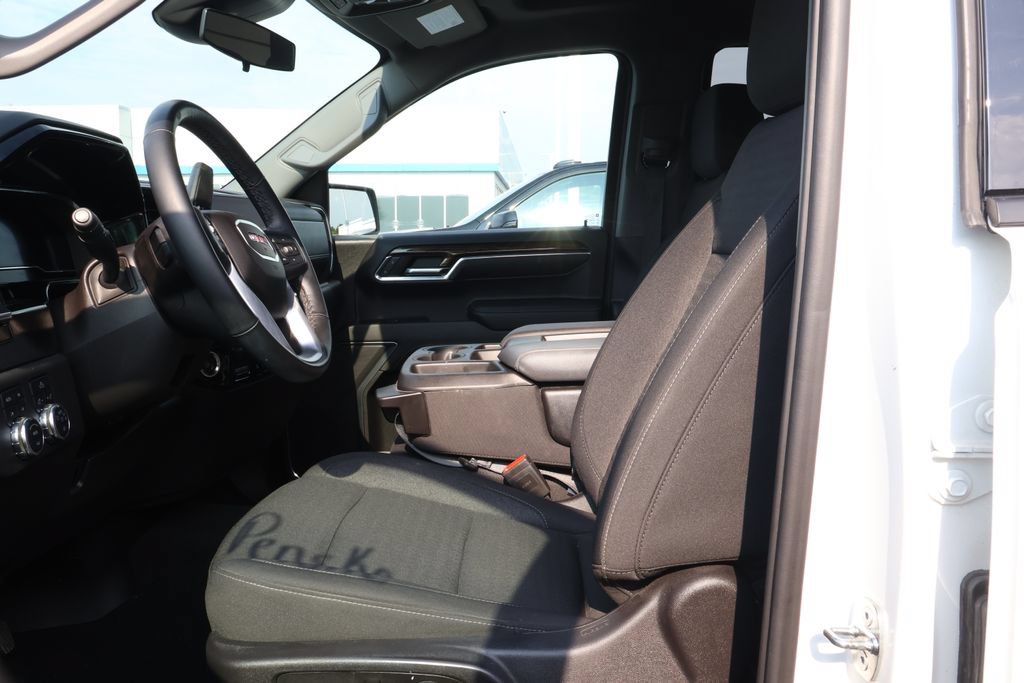 Used 2024 GMC Sierra 1500 Elevation w/ X31 Off-Road Package AWD/4WD image 9