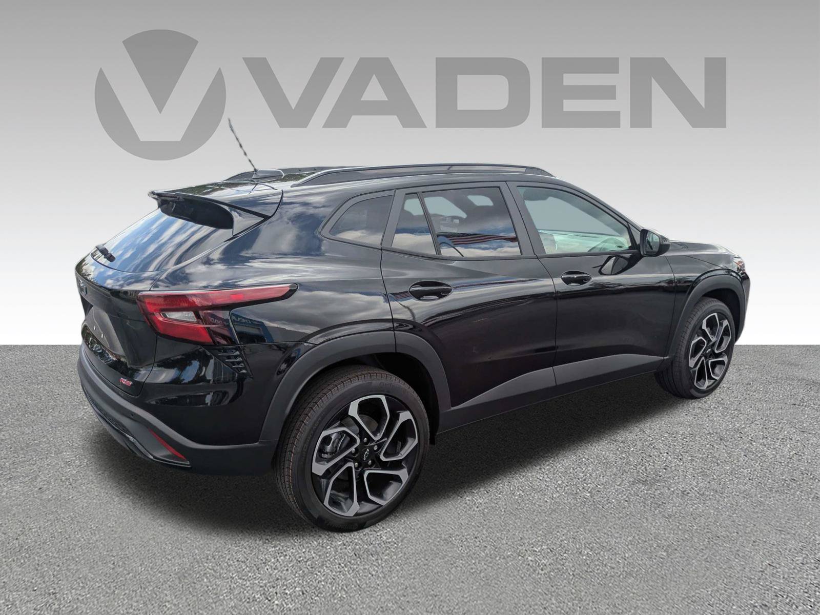 New 2026 Chevrolet Trax RS w/ Sunroof Package FWD image 26