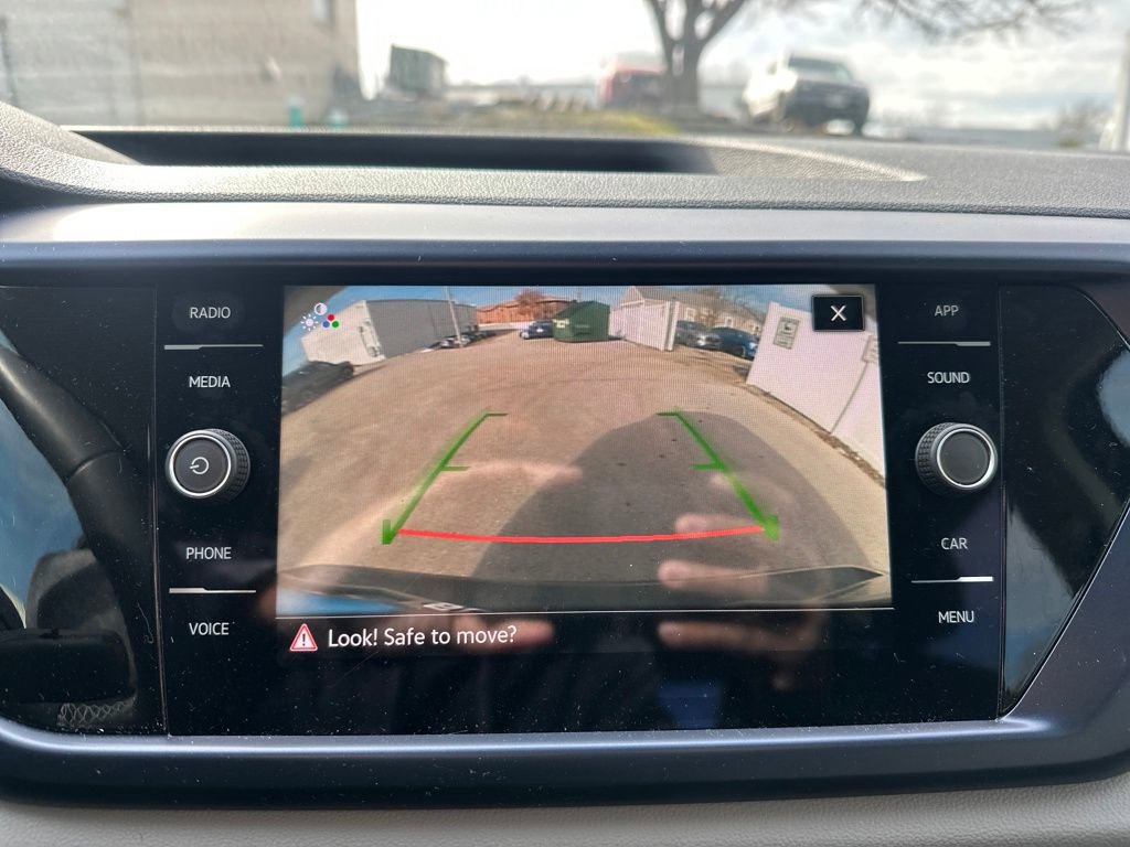 Used 2023 Volkswagen Taos SE w/ Black Wheel Package image 47