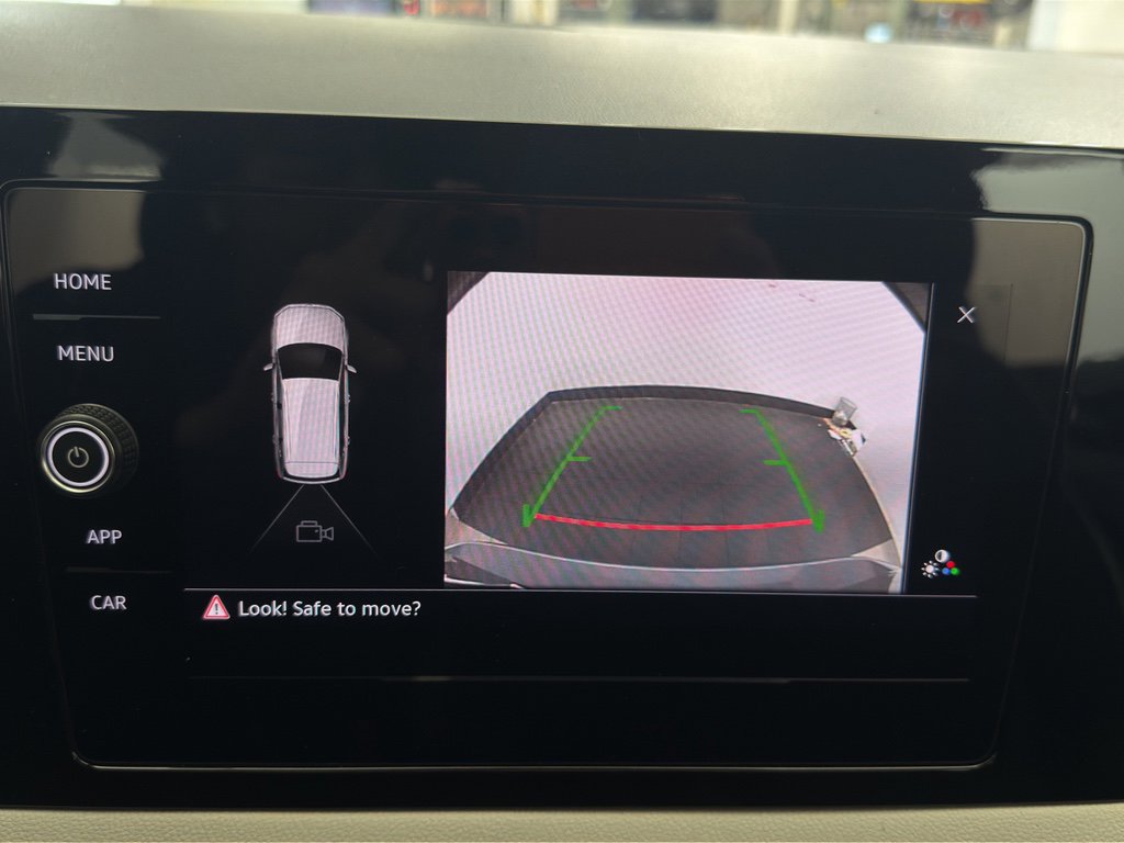 New 2026 Volkswagen Taos S image 19