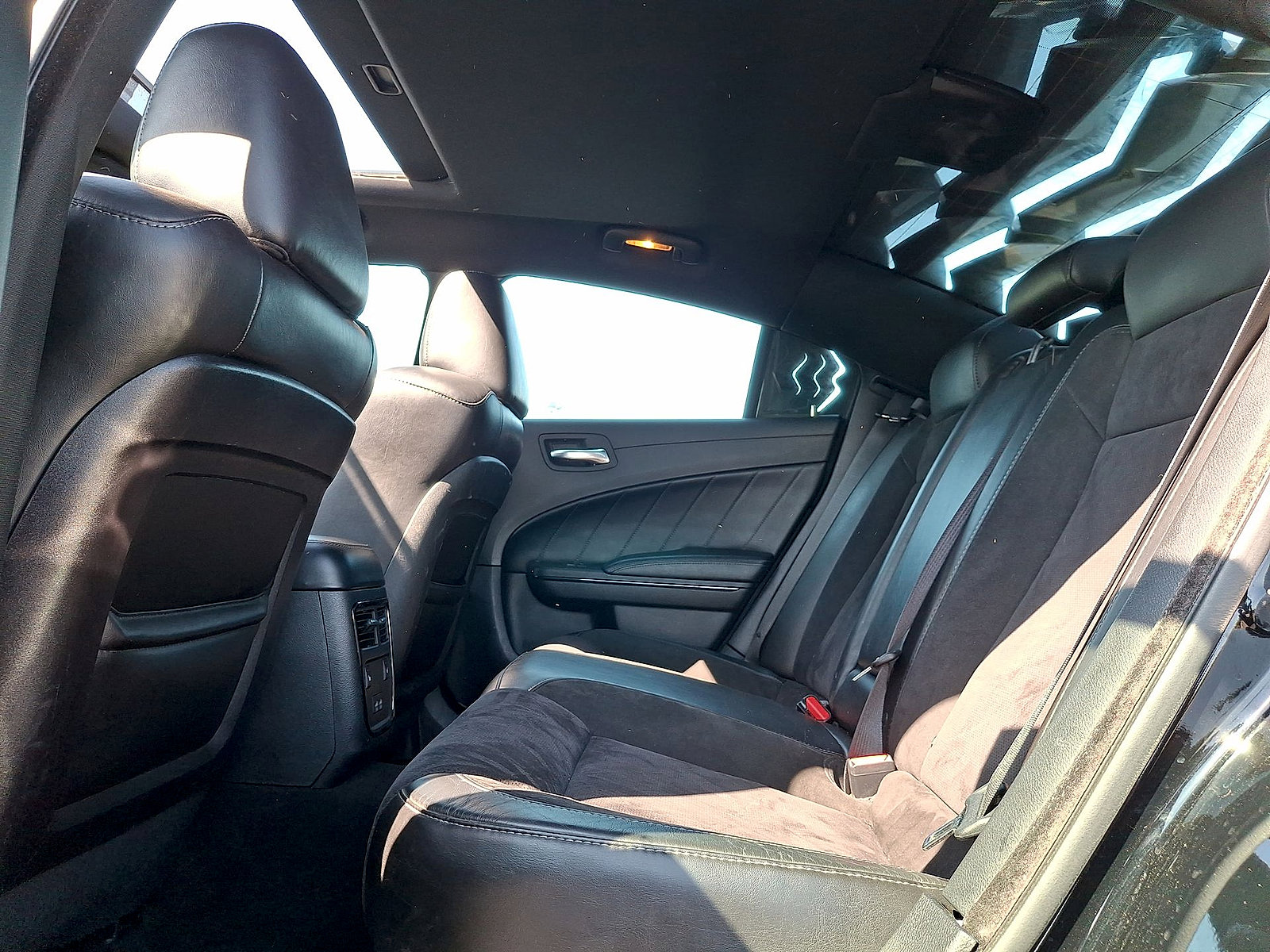 Used 2021 Dodge Charger R/T w/ Plus Group RWD image 19