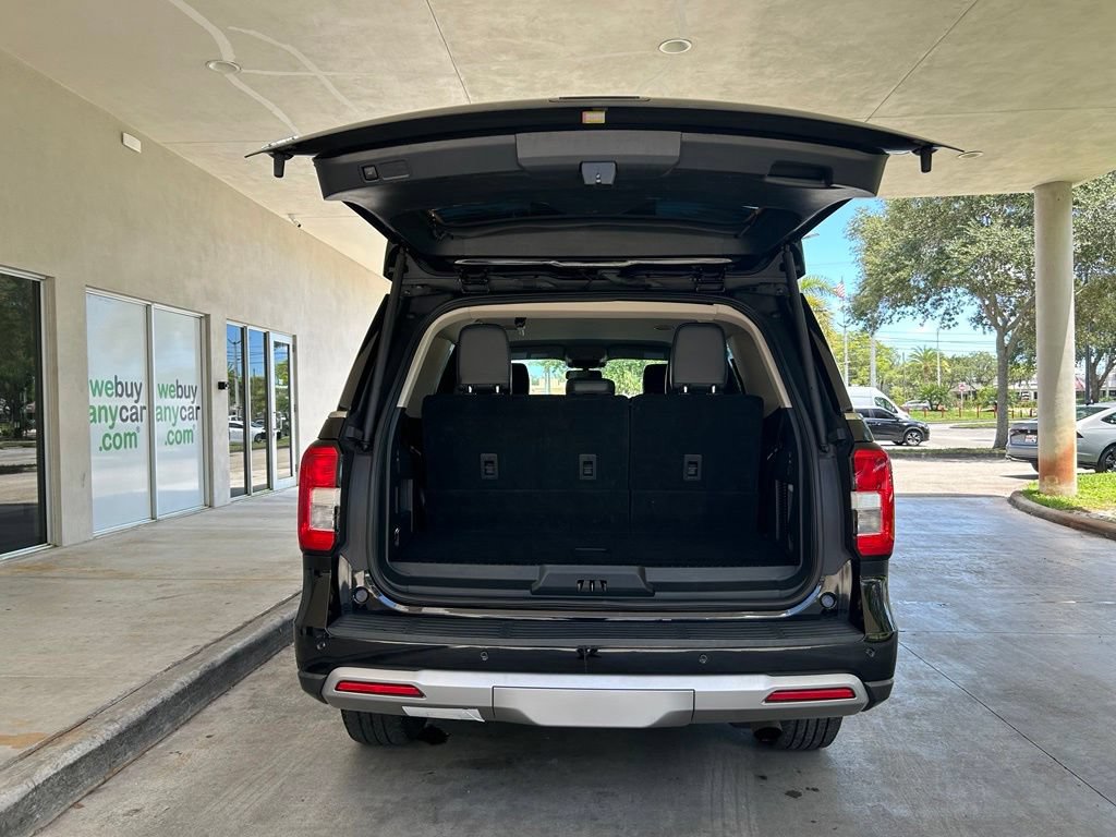 Used 2024 Ford Expedition XLT AWD/4WD image 33