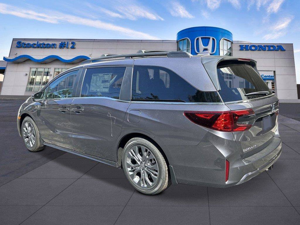 New 2027 Honda Odyssey Touring image 3