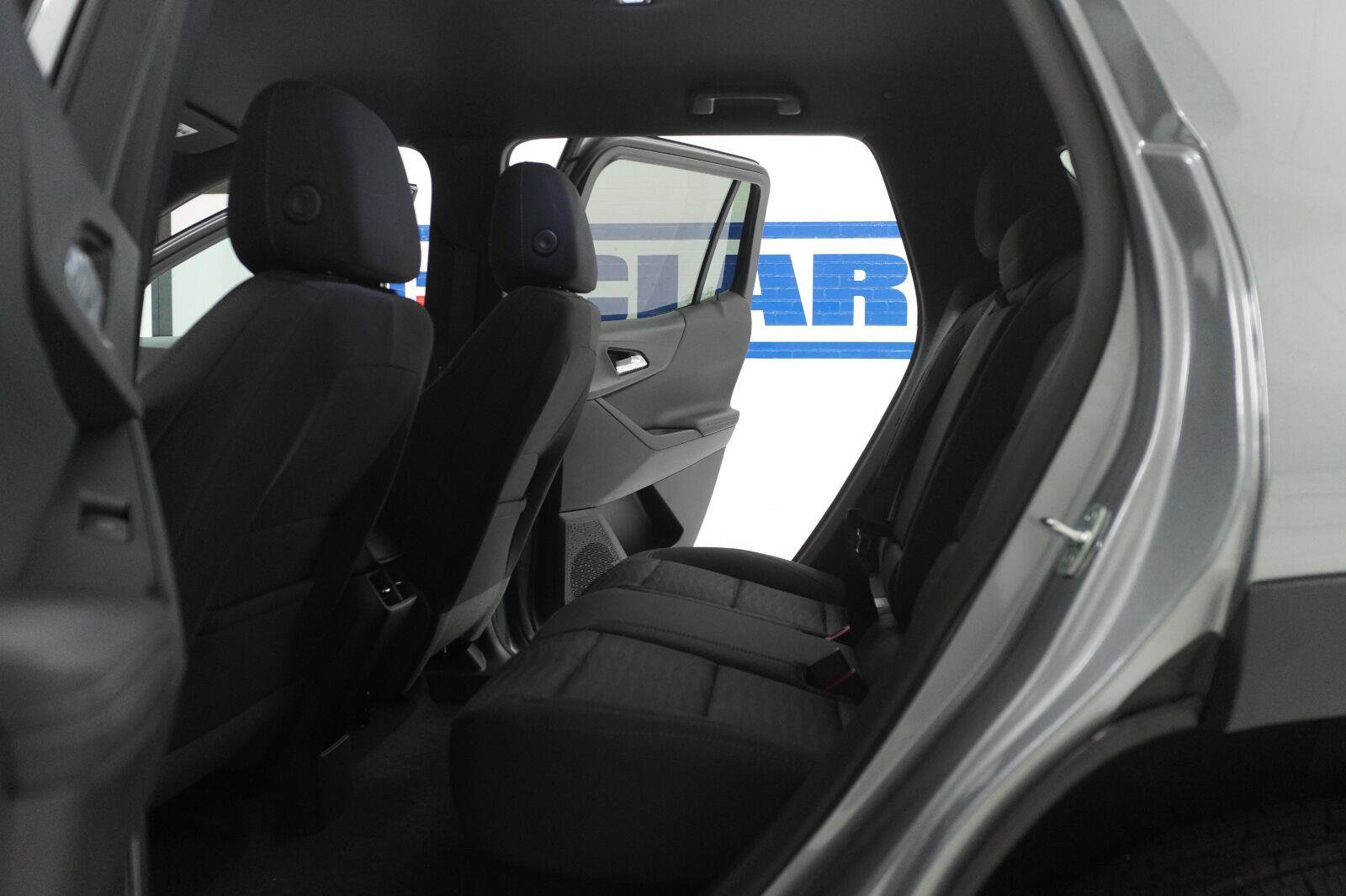 New 2027 Chevrolet Equinox LT FWD image 22
