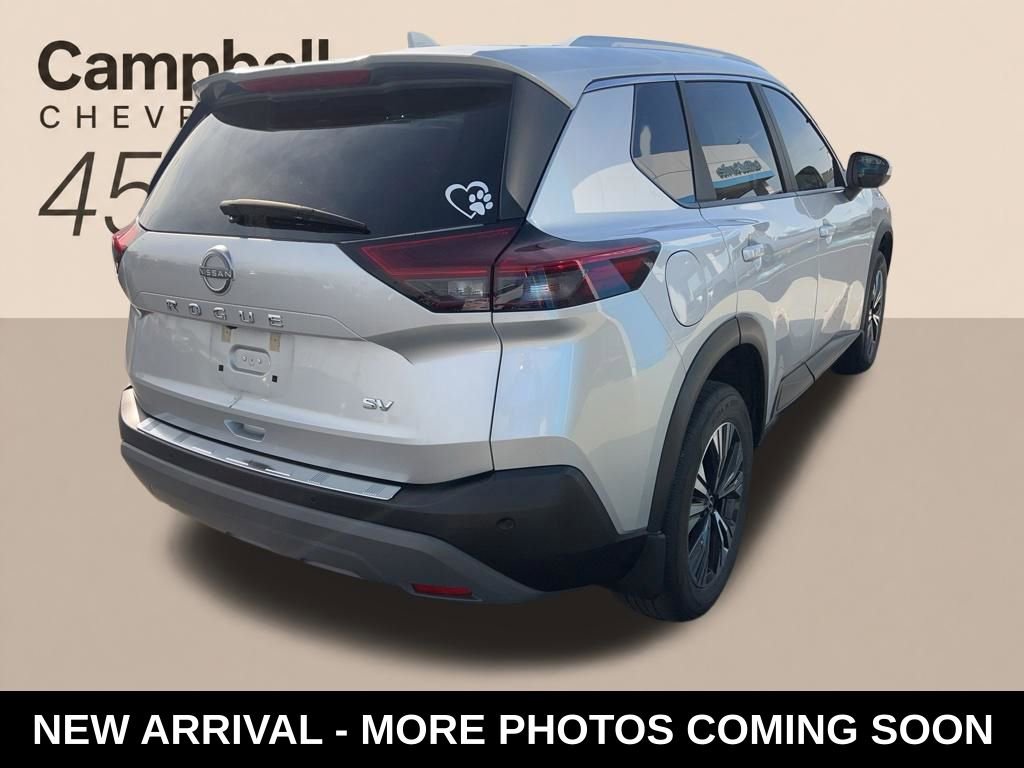 Used 2023 Nissan Rogue SV w/ SV Premium B Package FWD image 5