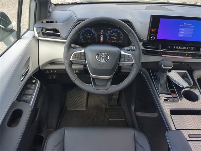 New 2026 Toyota Sienna XSE image 16