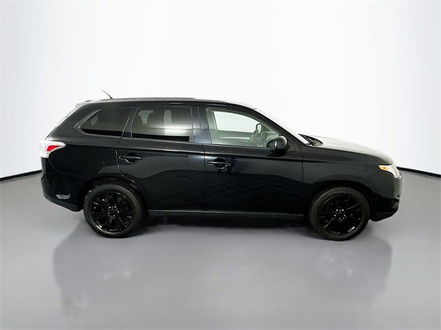 Used 2014 Mitsubishi Outlander ES image 8