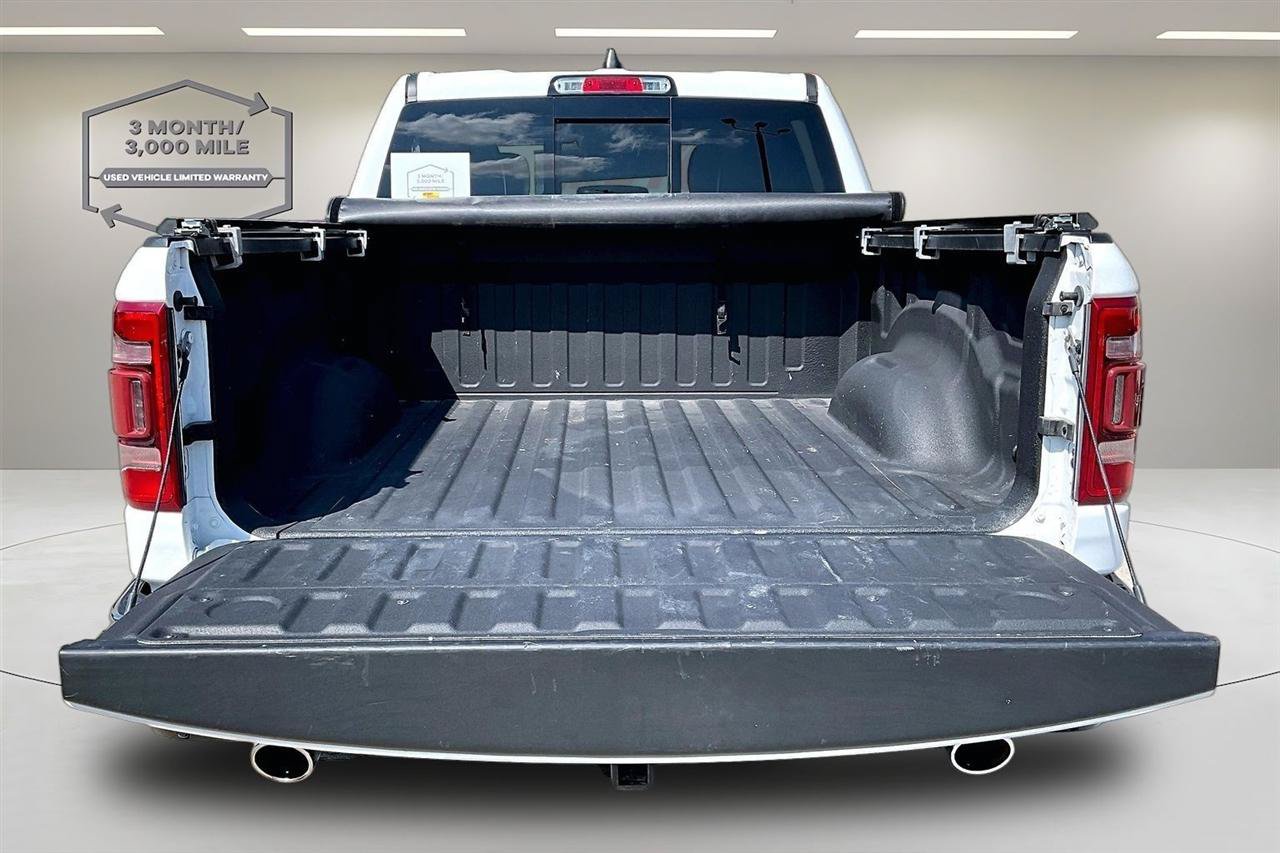 Used 2022 RAM 1500 Laramie AWD/4WD image 7