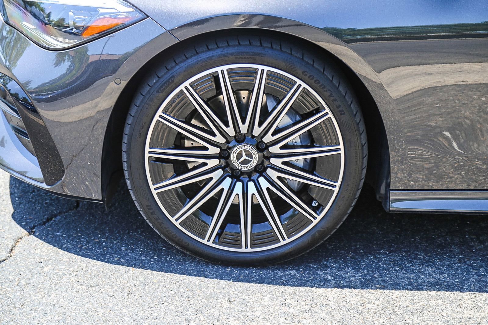 Used 2025 Mercedes-Benz CLE 300 4MATIC Cabriolet image 15
