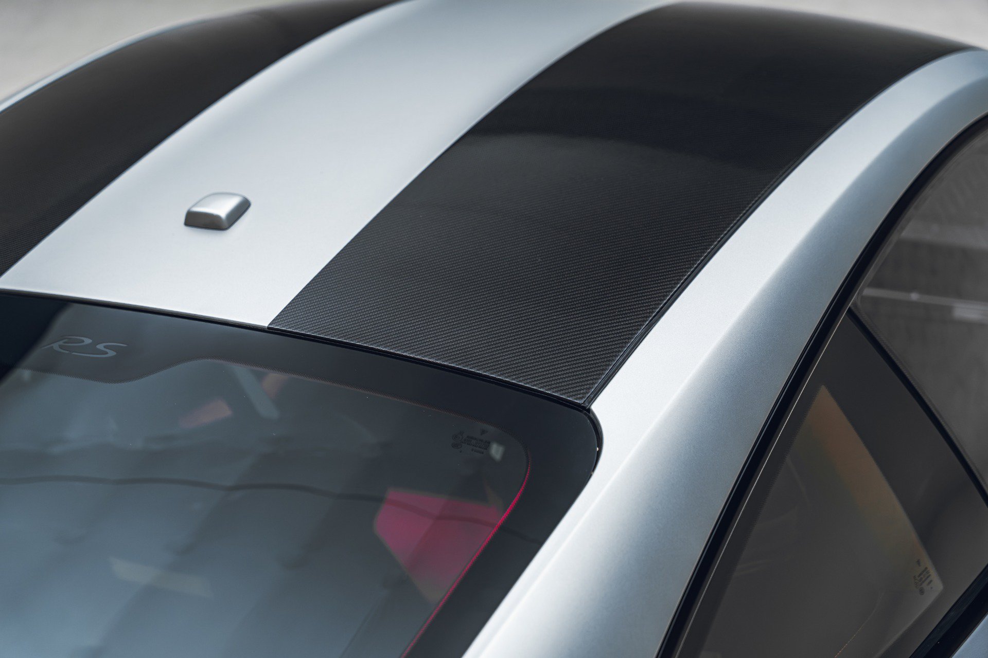 Used 2018 Porsche 911 GT2 RS RWD image 36
