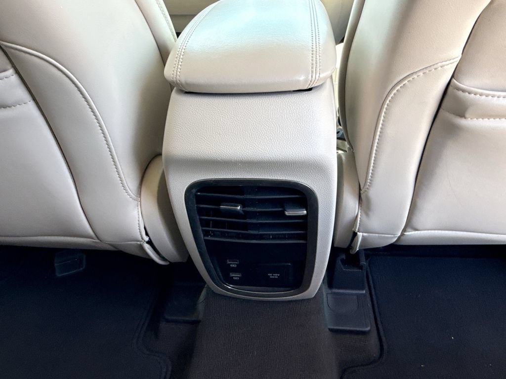Used 2019 Lincoln MKC Reserve w/ MKC Technology Package FWD image 18