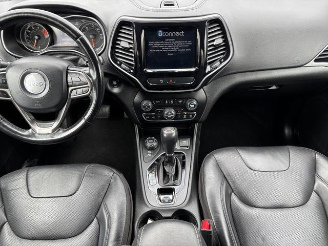 Used 2020 Jeep Cherokee Limited AWD/4WD image 17