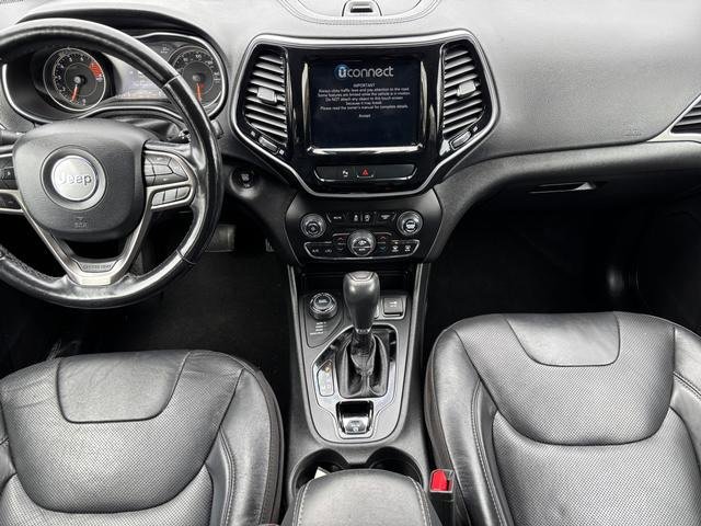 Used 2020 Jeep Cherokee Limited image 17