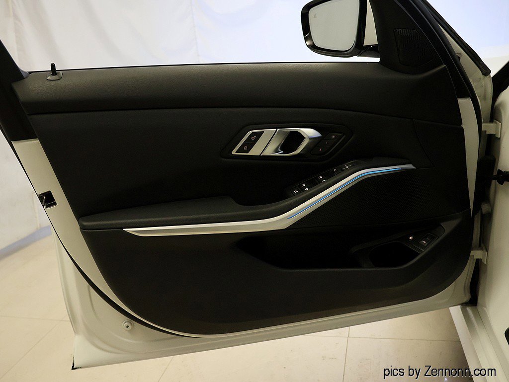 Certified 2023 BMW 330e xDrive w/ Premium Package image 25