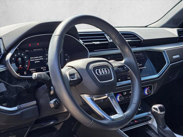 Used 2024 Audi Q3 2.0T Premium Plus w/ Premium Plus Package AWD/4WD image 11