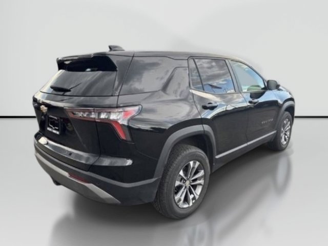 Used 2026 Chevrolet Equinox LT FWD image 5