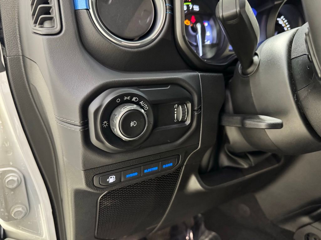 Used 2024 Jeep Wrangler High Altitude image 12