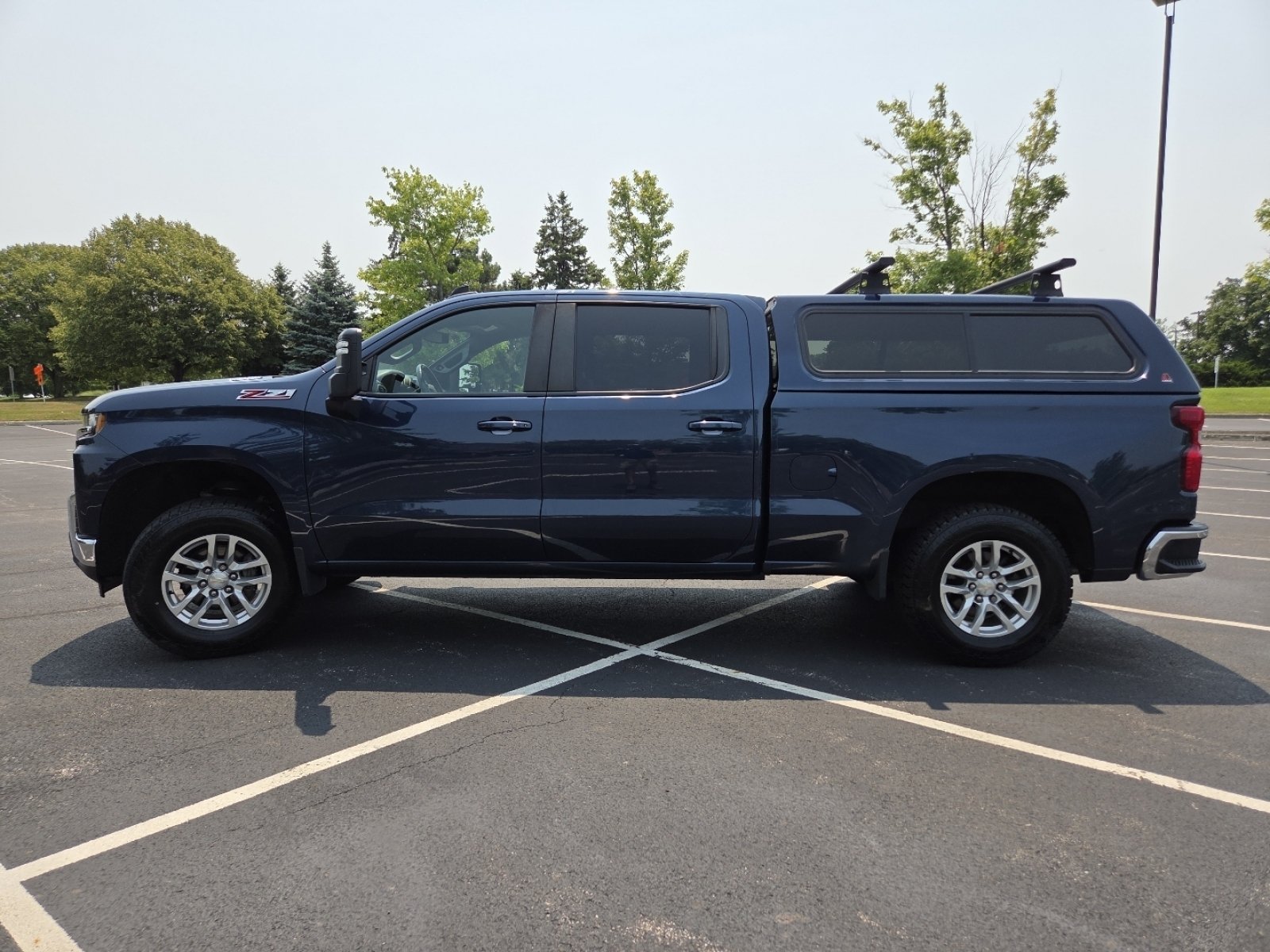 Used 2021 Chevrolet Silverado 1500 LT w/ Z71 Off-Road Package AWD/4WD image 21