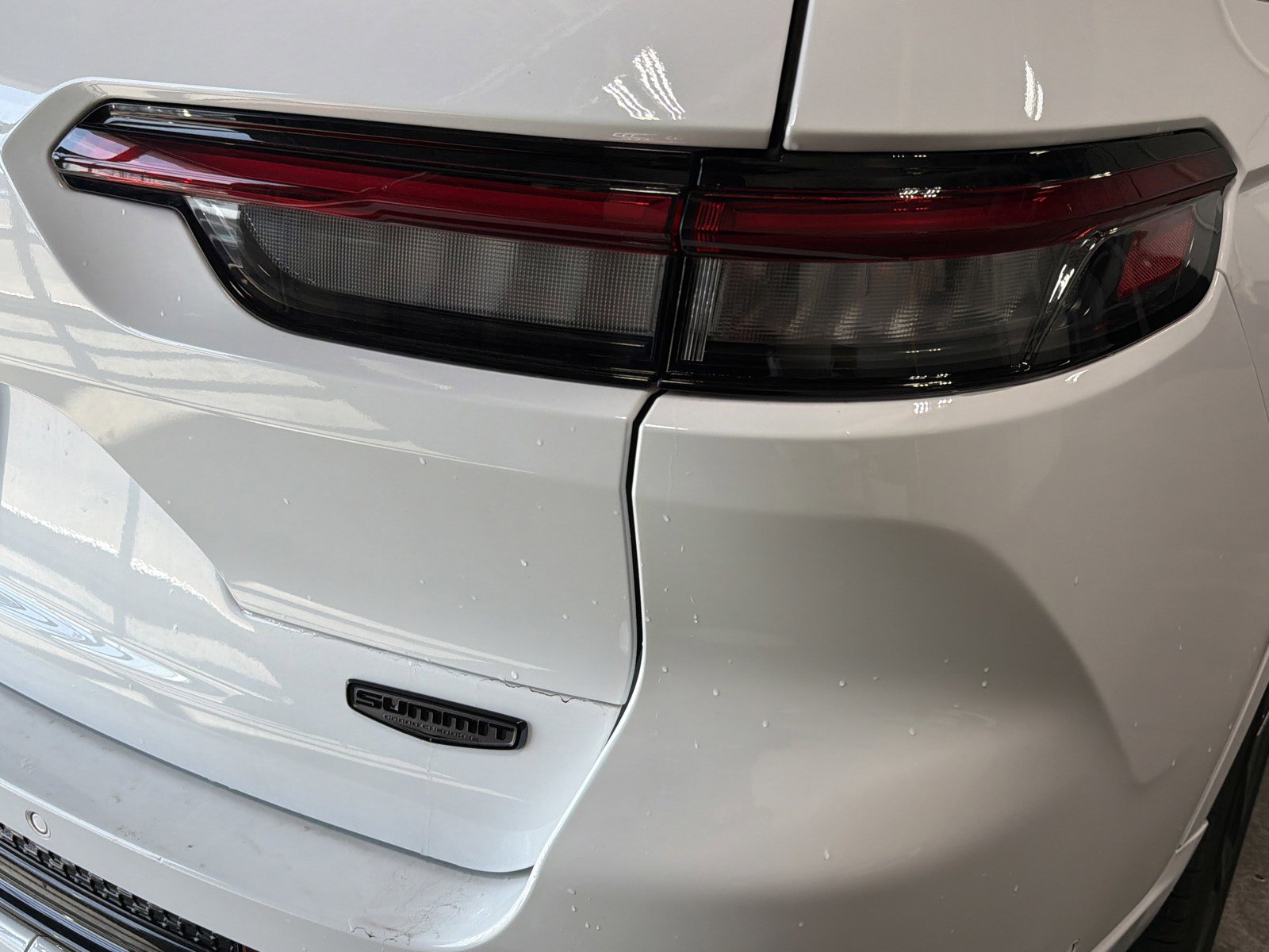 Used 2025 Jeep Grand Cherokee L Summit image 17