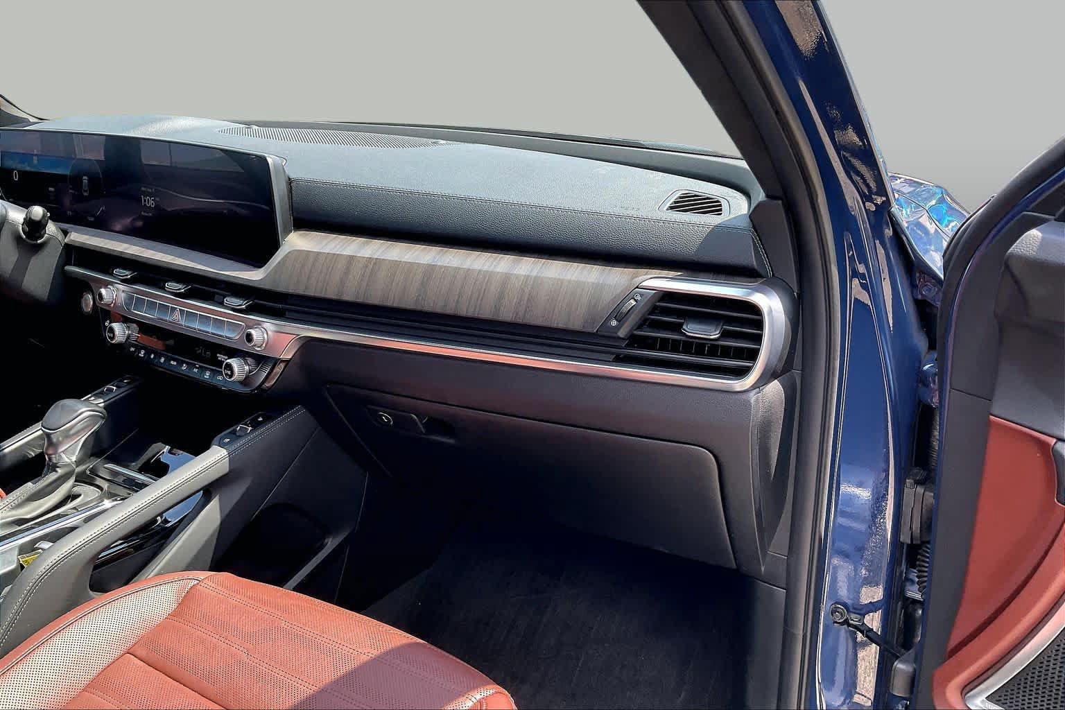Used 2023 Kia Telluride SX Prestige AWD/4WD image 18