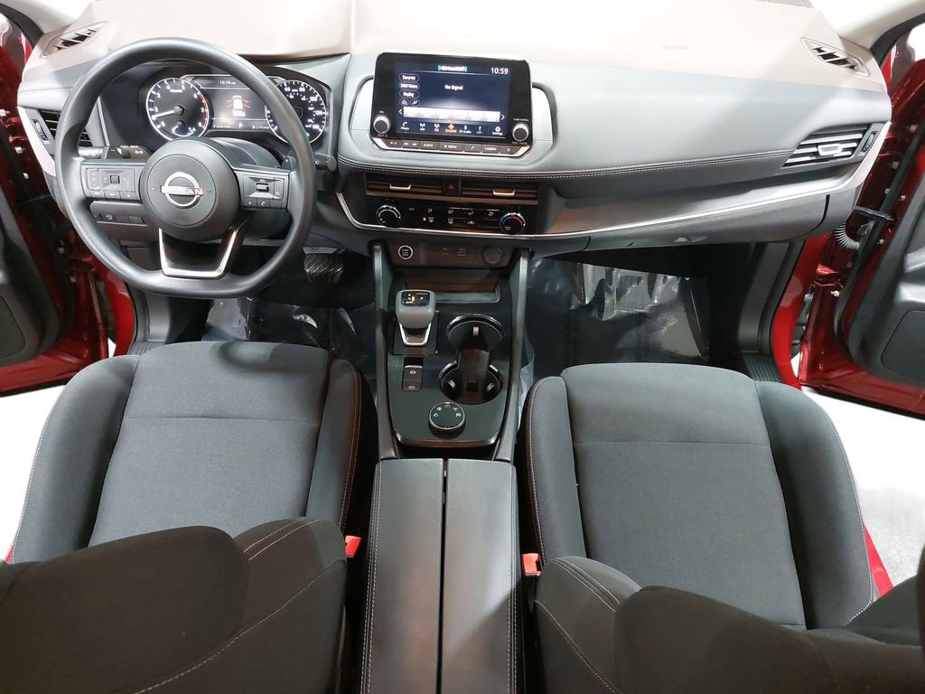 Used 2023 Nissan Rogue S image 9