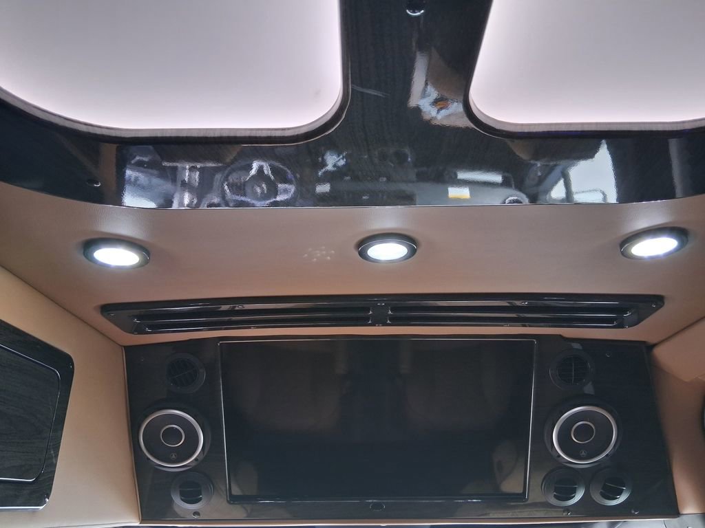 Used 2023 Mercedes-Benz Sprinter 3500 image 31