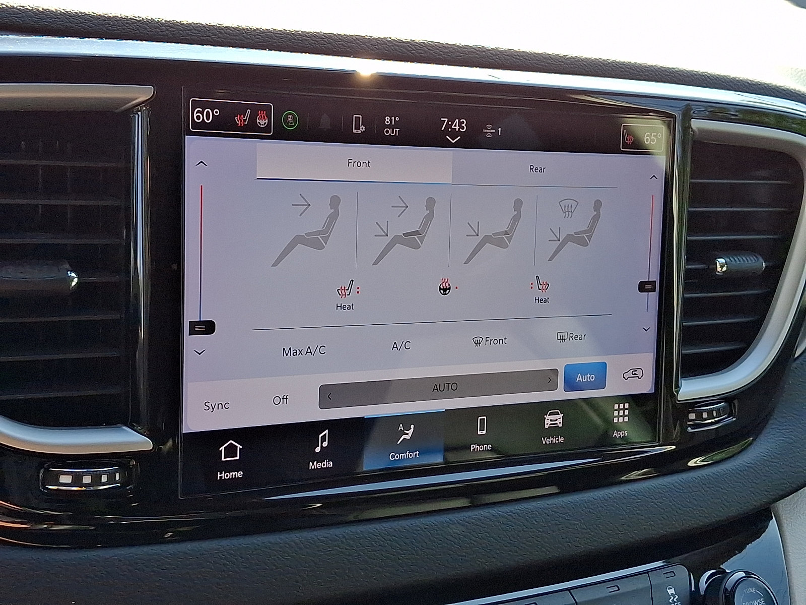 Used 2023 Chrysler Pacifica Touring-L FWD image 17