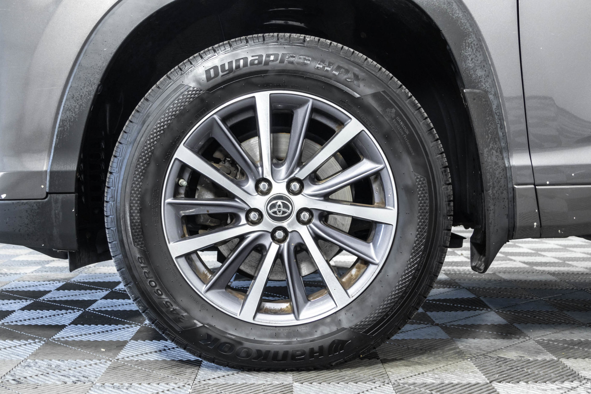 Used 2018 Toyota Highlander XLE AWD/4WD image 50