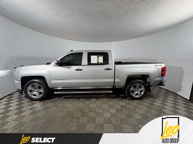 Used 2018 Chevrolet Silverado 1500 Custom w/ Custom Value Package AWD/4WD image 7