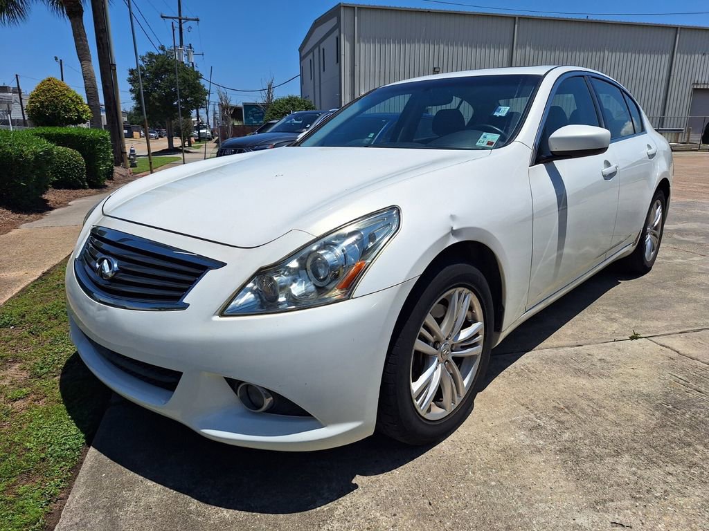Used 2013 INFINITI G37 x Sedan w/ Premium Pkg AWD/4WD image 3
