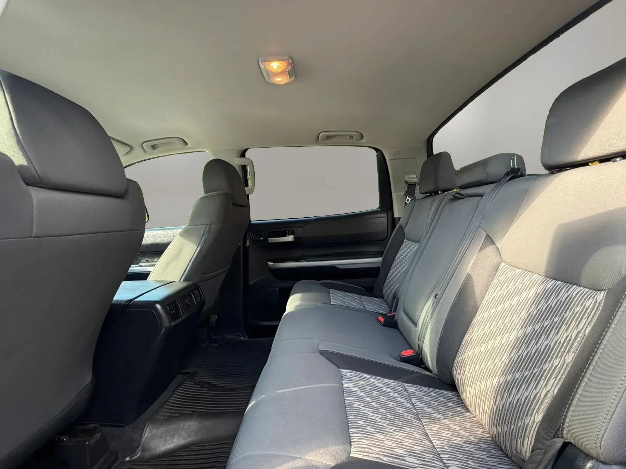 Used 2018 Toyota Tundra SR5 w/ SR5 Upgrade Package RWD image 14