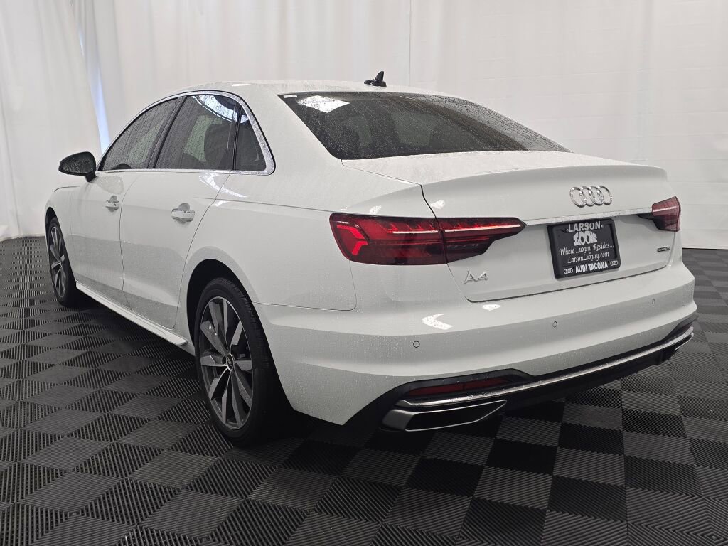 Used 2023 Audi A4 2.0T Premium w/ Convenience Package image 4