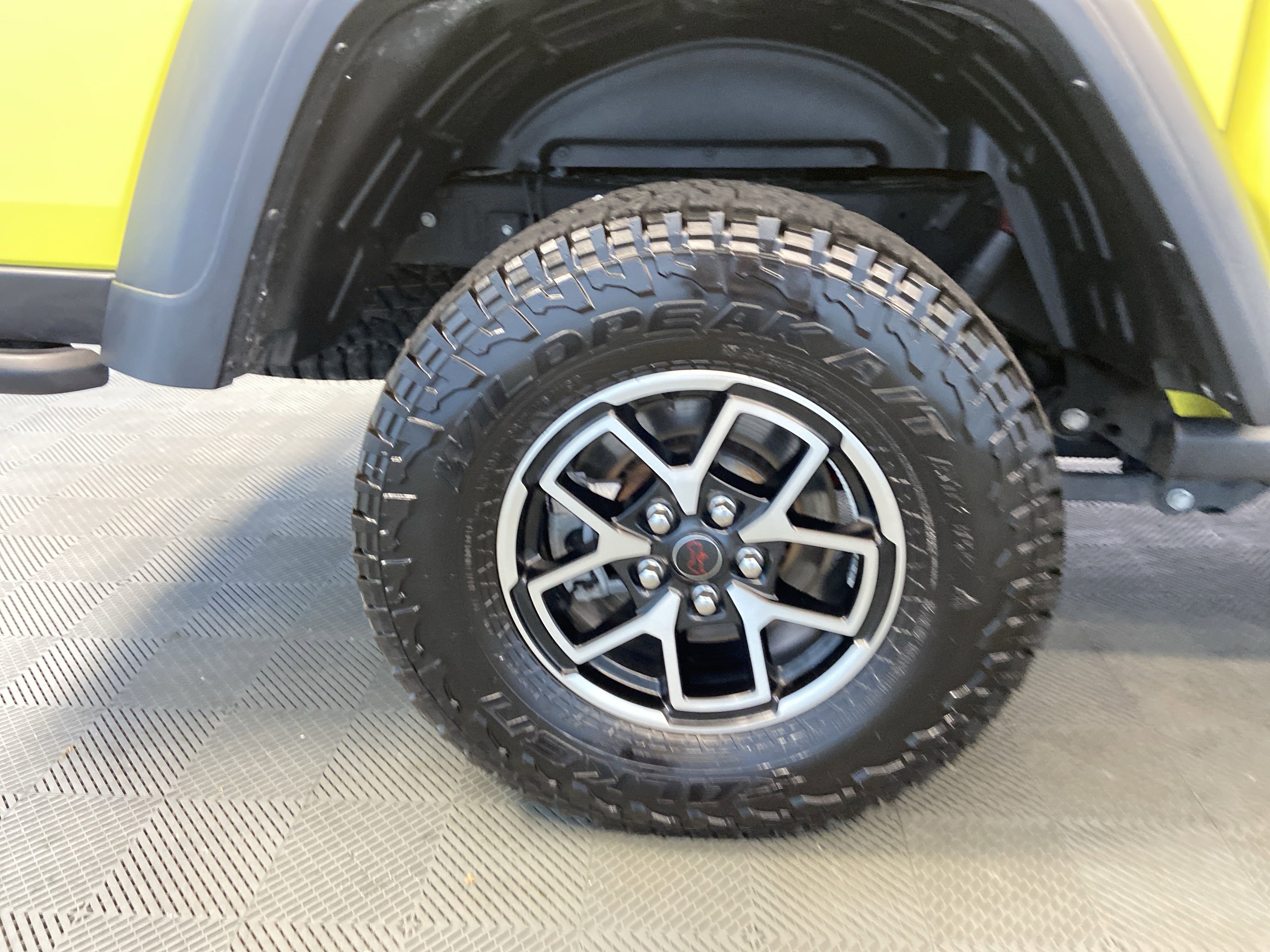 Certified 2024 Jeep Gladiator Rubicon w/ Technology Group image 34