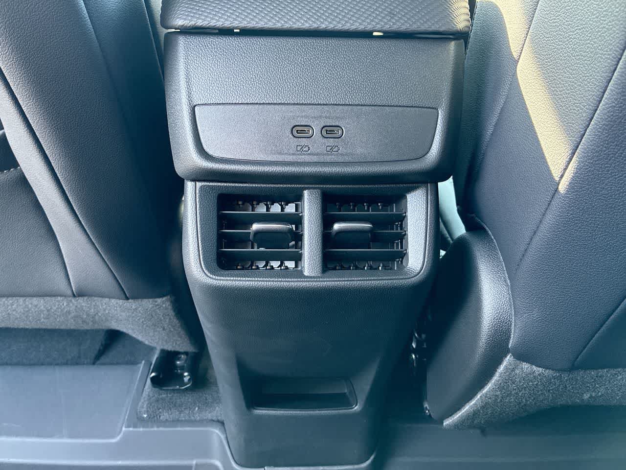 New 2027 Chevrolet Equinox LT w/ Convenience Package II FWD image 21