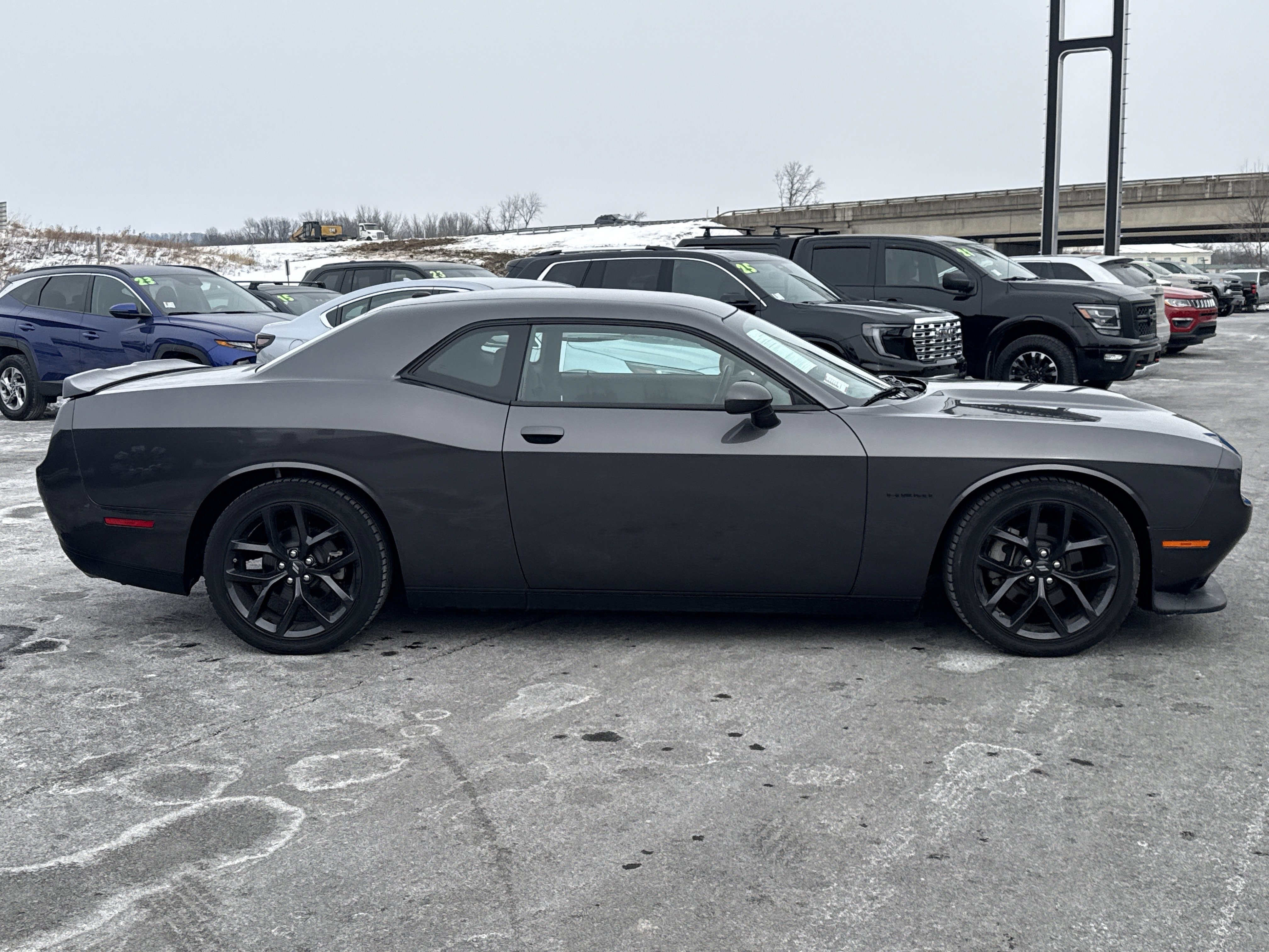 Used 2022 Dodge Challenger R/T w/ Blacktop Package video 2