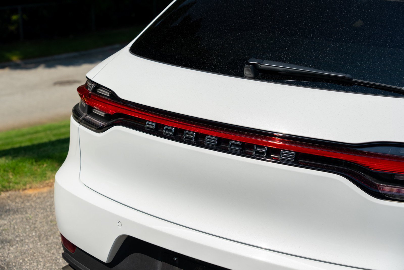 Certified 2021 Porsche Macan AWD/4WD image 12