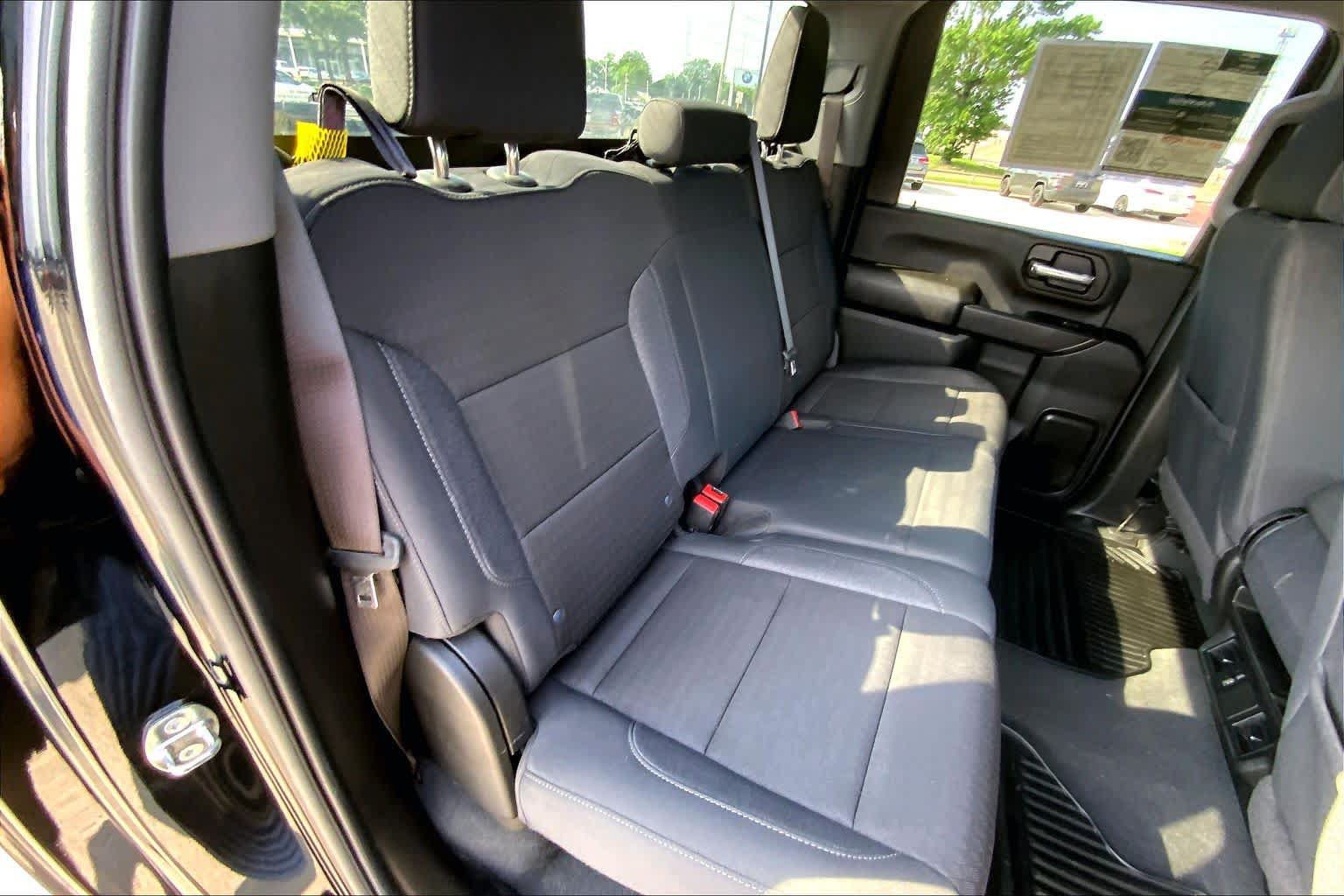 Certified 2024 Chevrolet Silverado 2500 Custom w/ Custom Value Package AWD/4WD image 19