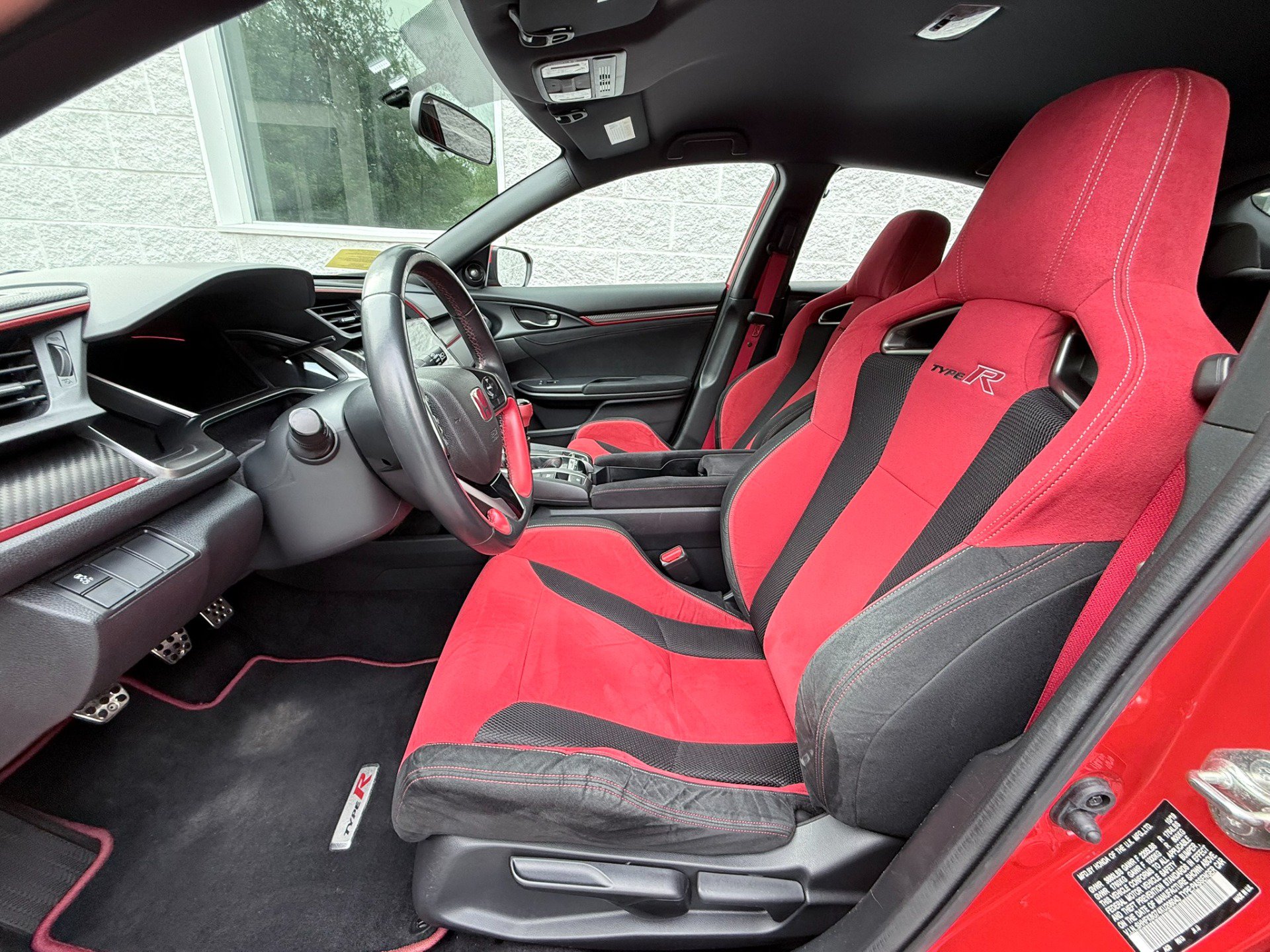 Used 2019 Honda Civic Type R image 12