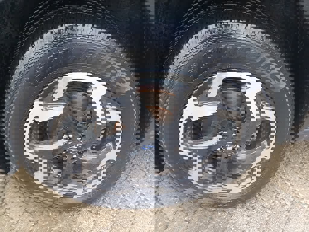 Used 2023 Subaru Crosstrek 2.5i Limited w/ Moonroof Package image 9