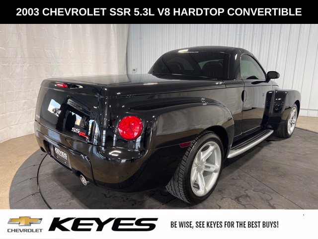 Used 2003 Chevrolet SSR w/ Preferred Equipment Group RWD image 9