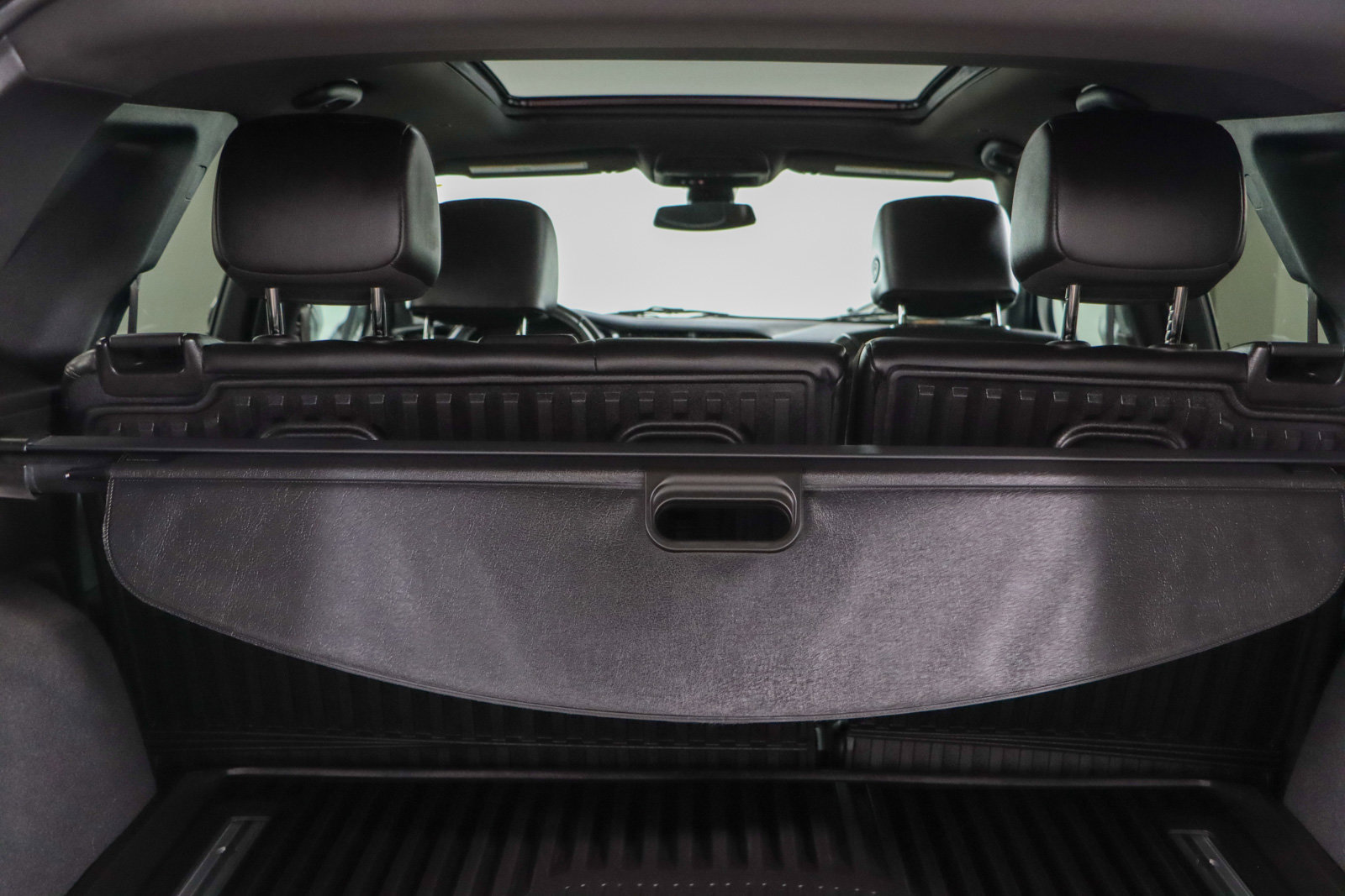 Used 2022 Cadillac XT5 Premium Luxury w/ LPO, Floor Liner Package image 30