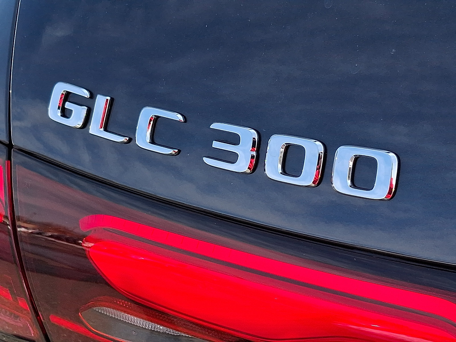 Used 2026 Mercedes-Benz GLC 300 4MATIC image 17