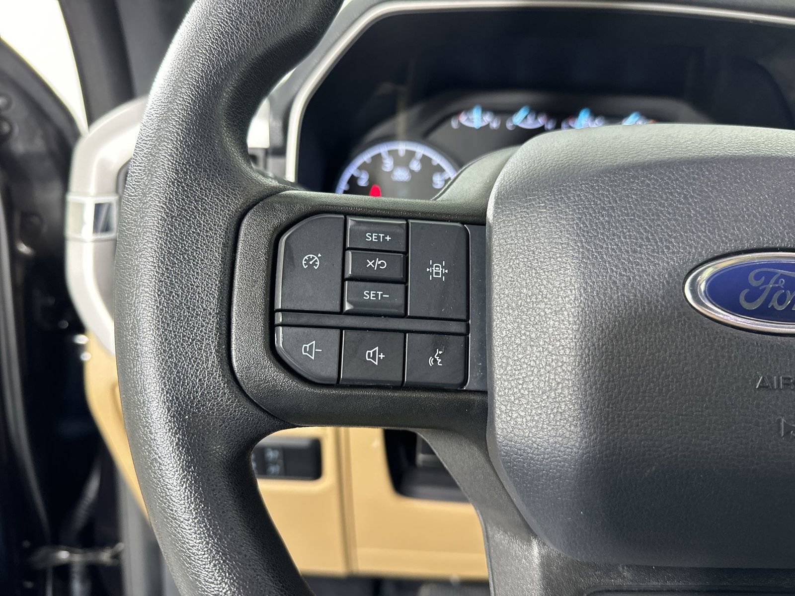 Used 2023 Ford F150 XLT image 12